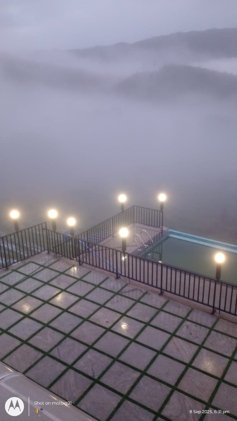 Cozy reading nook with valley view